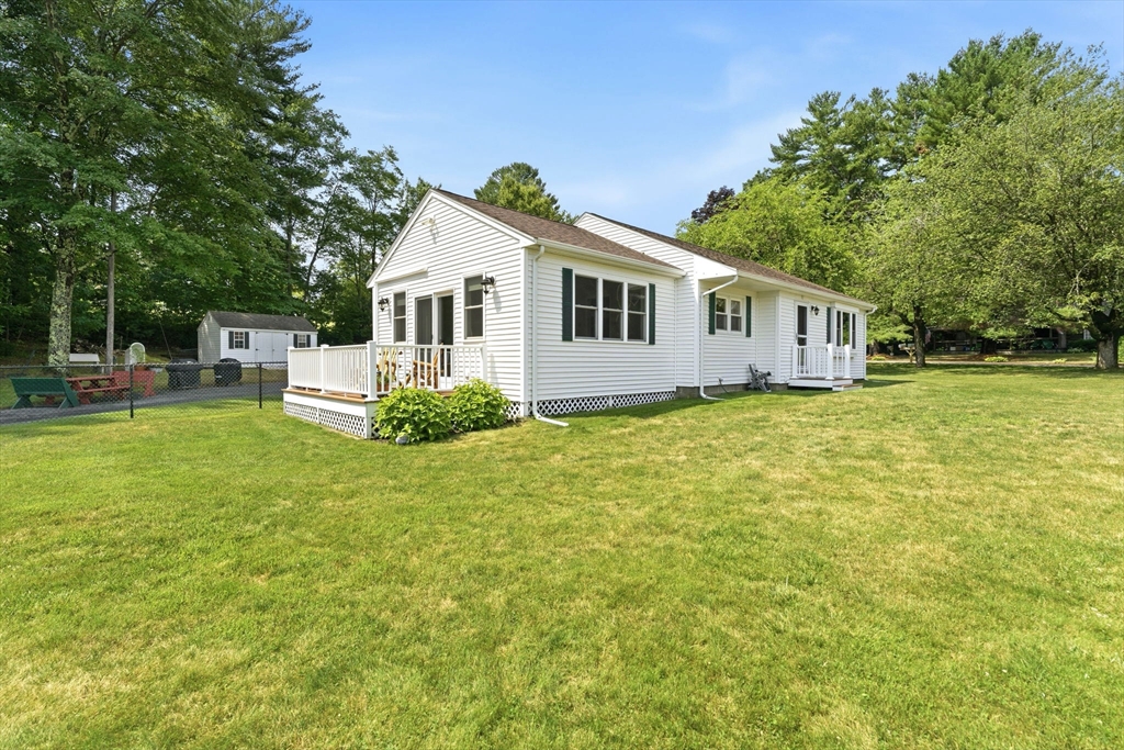 71 School St, Upton, MA Photo #33