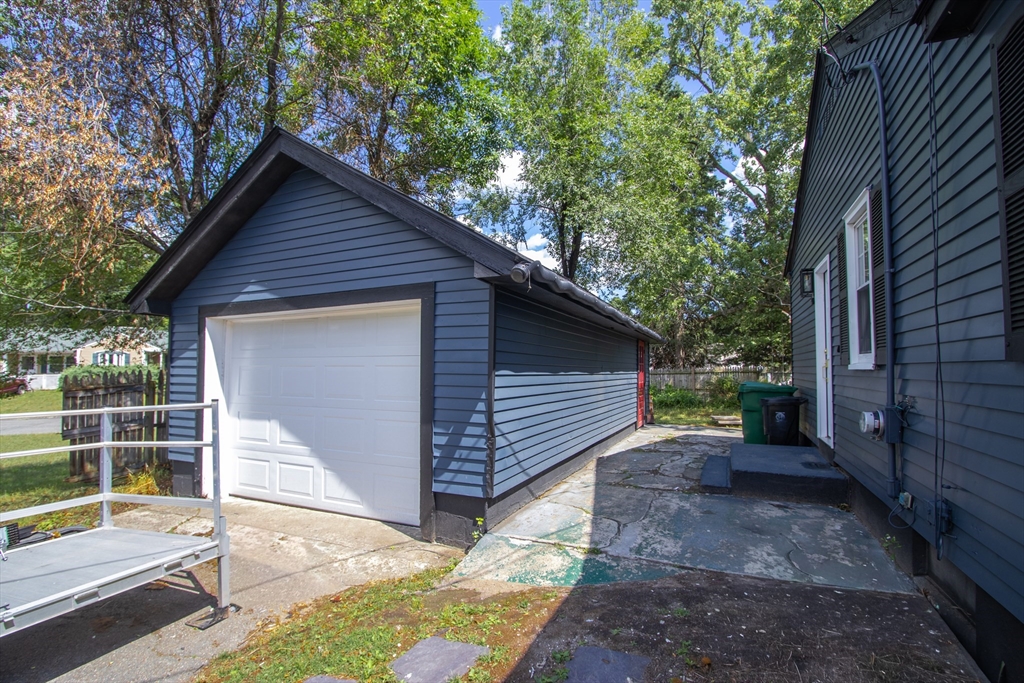127 Gelinas Dr