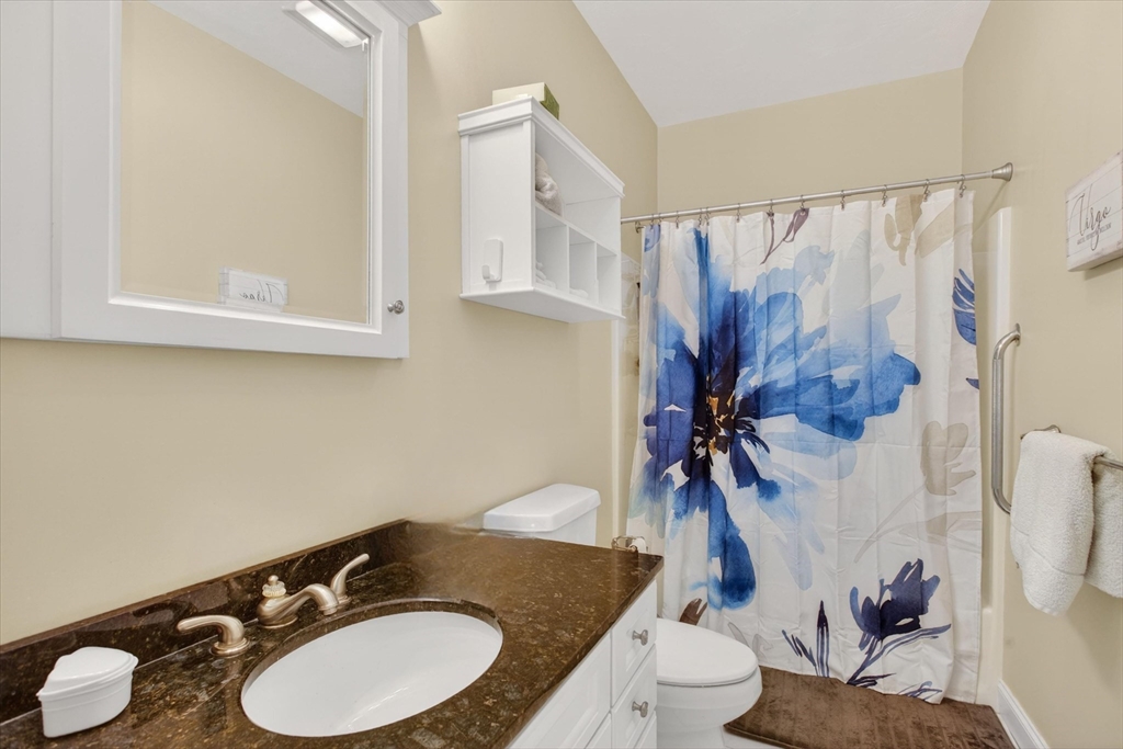 361 Tilden Commons Ln #361, Braintree, MA Photo #11