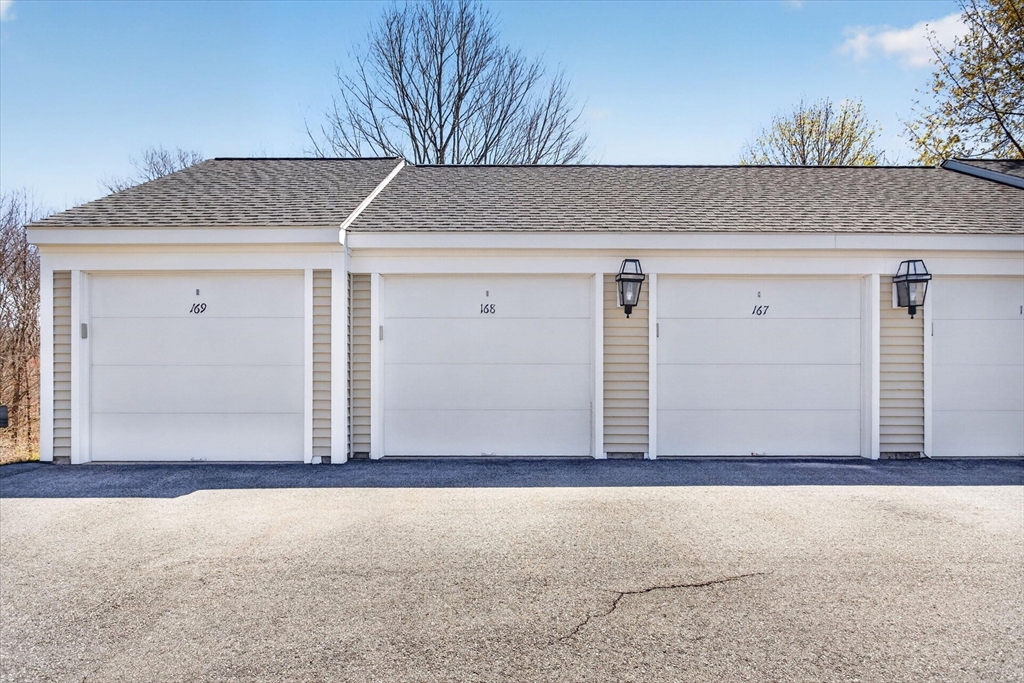361 Tilden Commons Ln #361, Braintree, MA Photo #17