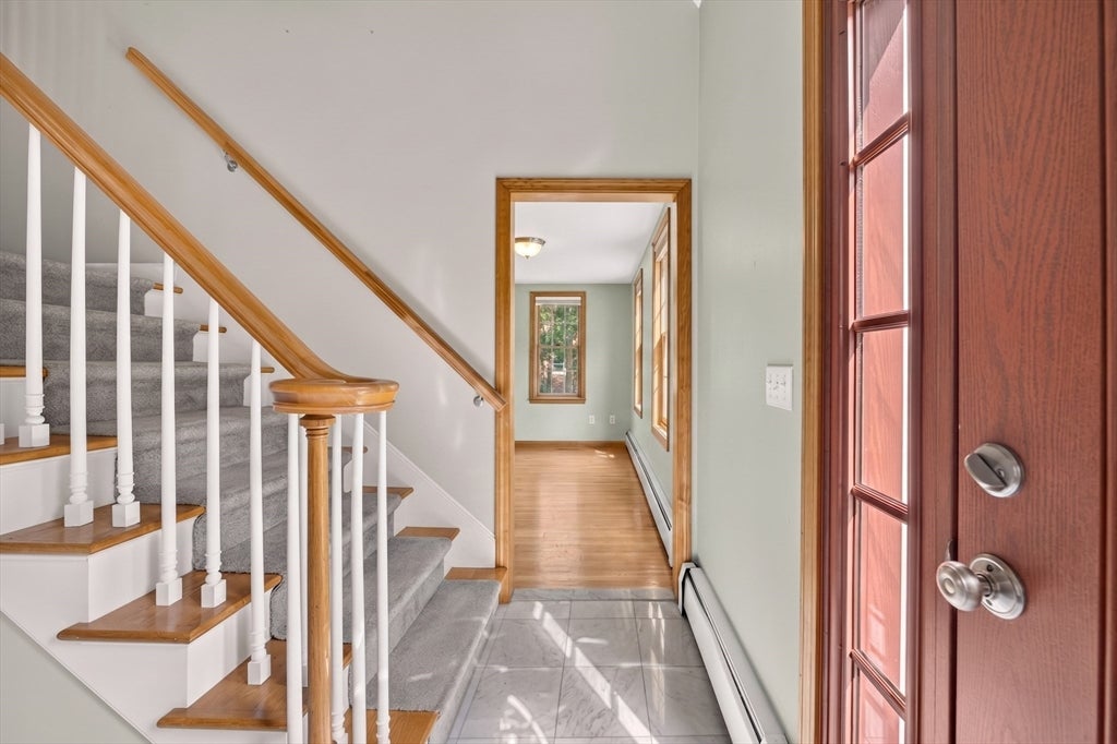 32 Slades Farm Ln, Dartmouth, MA Photo #6