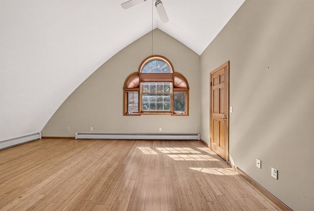 32 Slades Farm Ln, Dartmouth, MA Photo #23