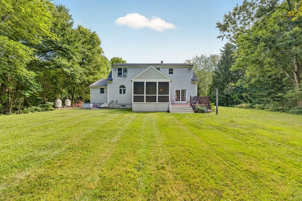 32 Slades Farm Ln, Dartmouth, MA Photo #39