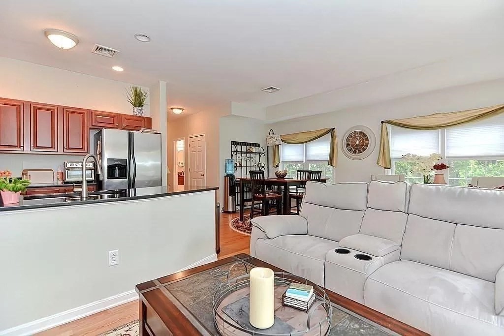 812 Franklin Street #A, Worcester, MA, 812 Franklin Street #A, Worcester, MA Photo #8