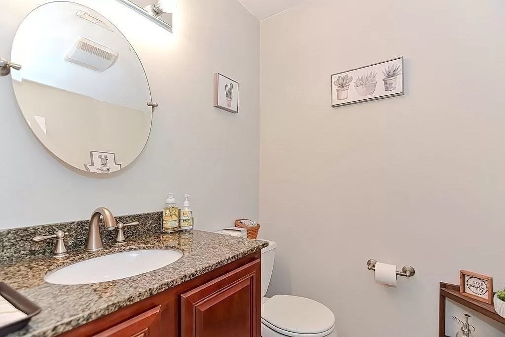 812 Franklin Street #A, Worcester, MA, 812 Franklin Street #A, Worcester, MA Photo #16