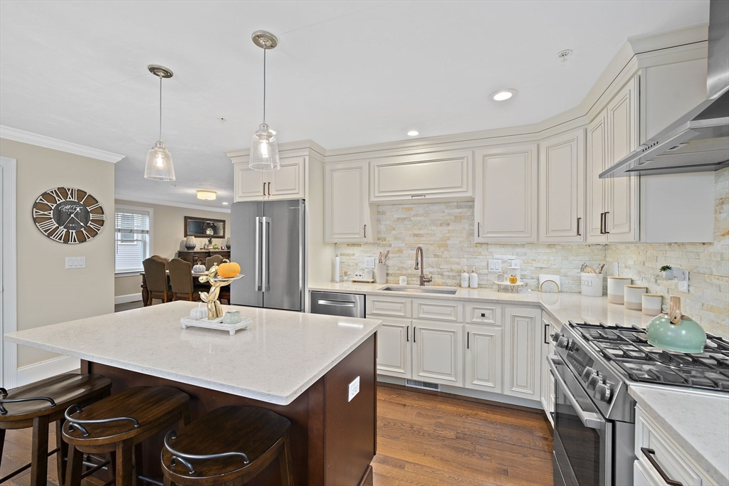 6 Audubon Way 6