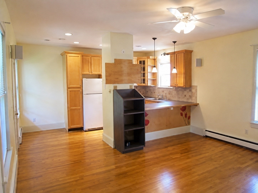 74 Bacon St 2