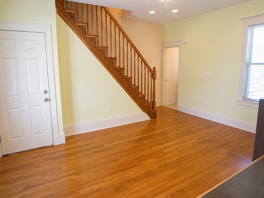 74 Bacon St 2
