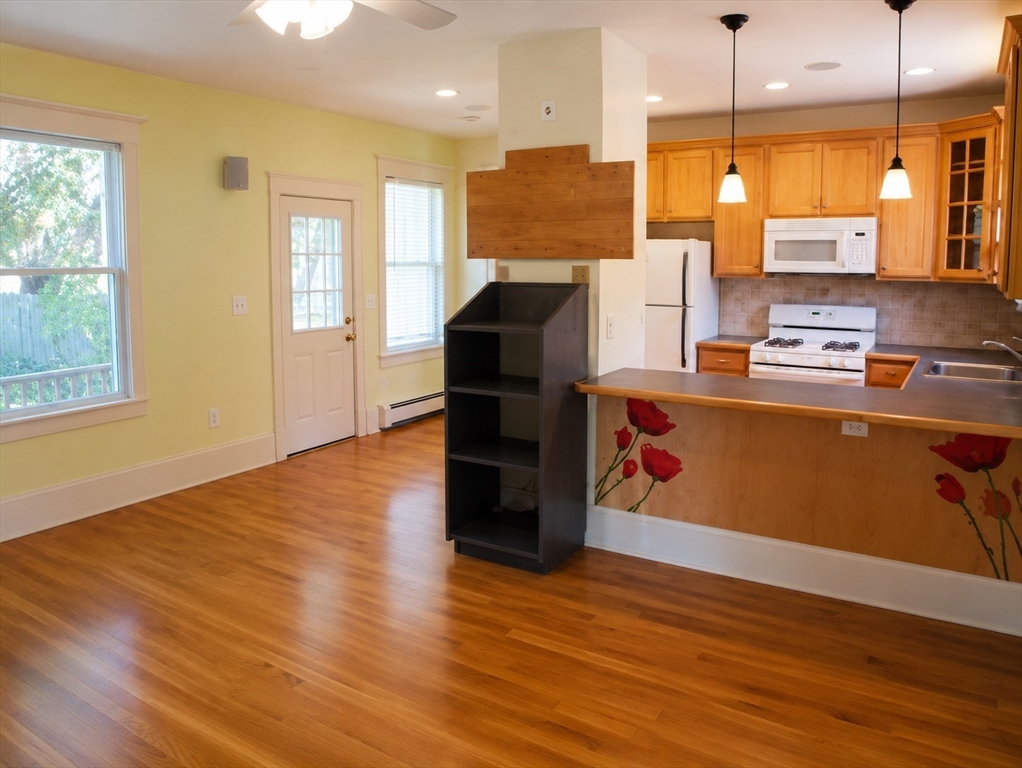 74 Bacon St 2