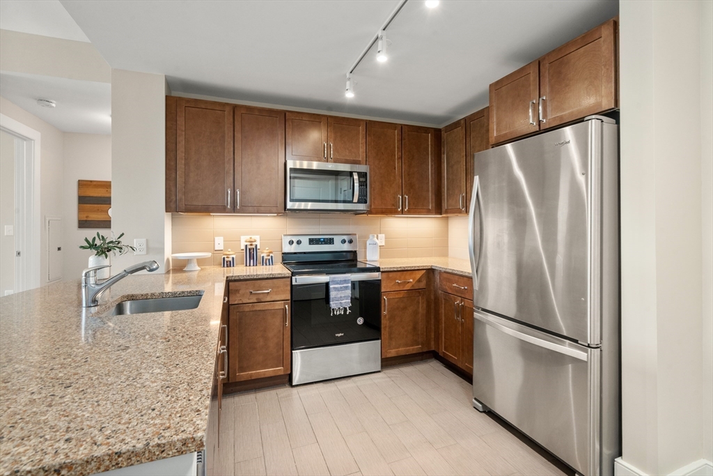 25 Stonehaven Drive 340