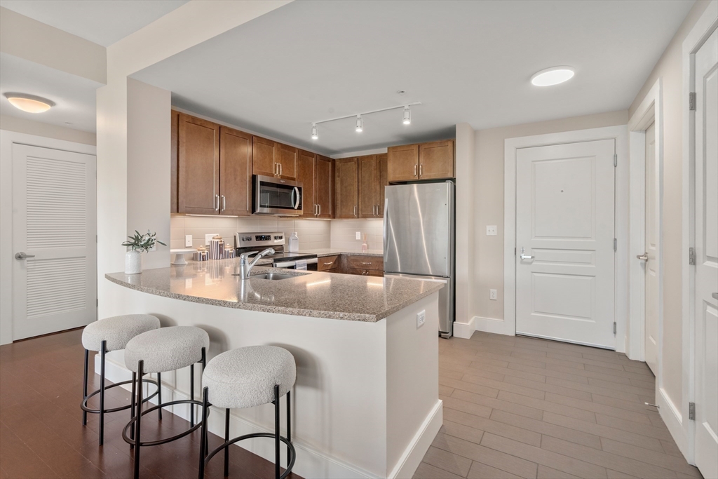 25 Stonehaven Drive 340