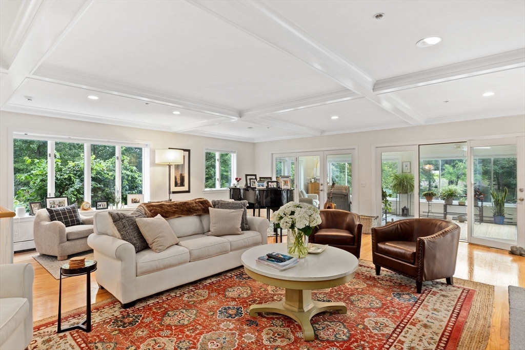 112 River Rd