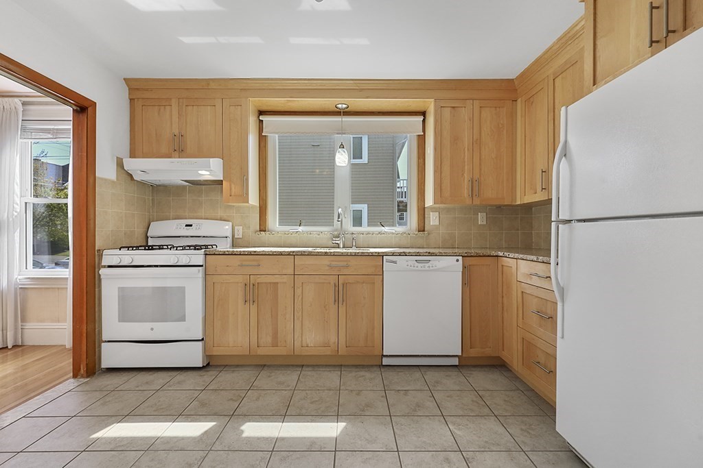 49-51 Wadsworth Ave