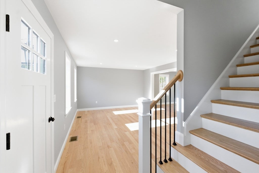 158 Plain St, Bridgewater, MA, 158 Plain St, Bridgewater, MA Photo #23