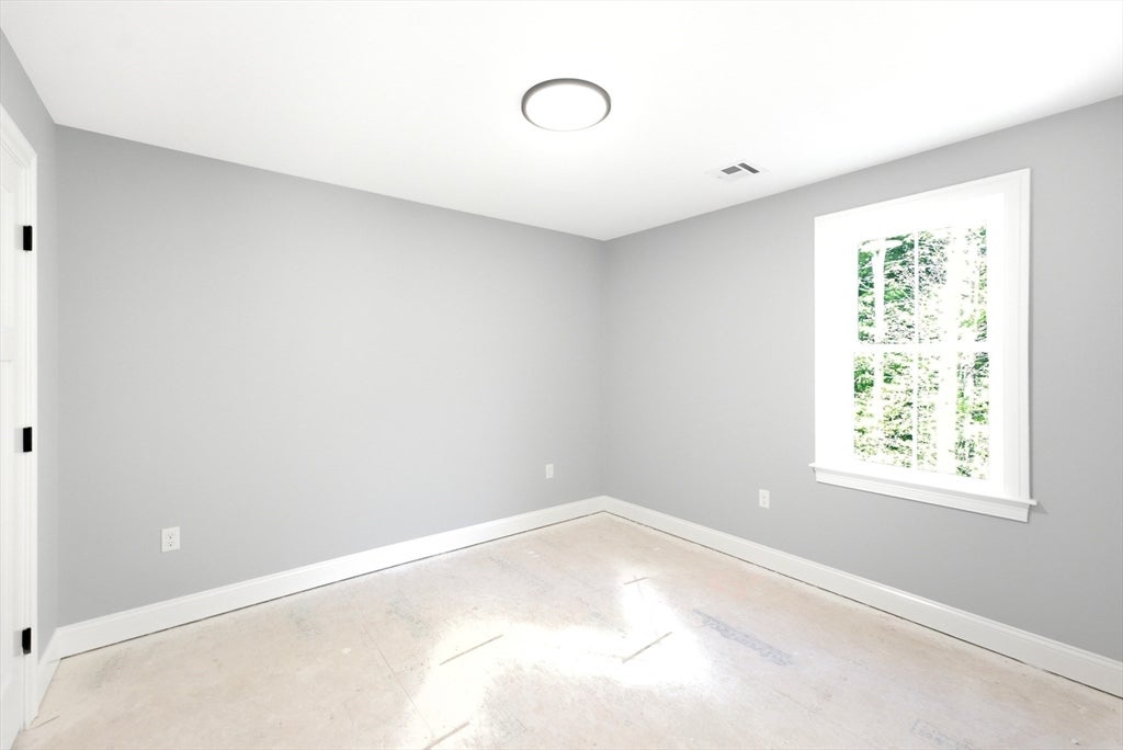 158 Plain St, Bridgewater, MA, 158 Plain St, Bridgewater, MA Photo #29
