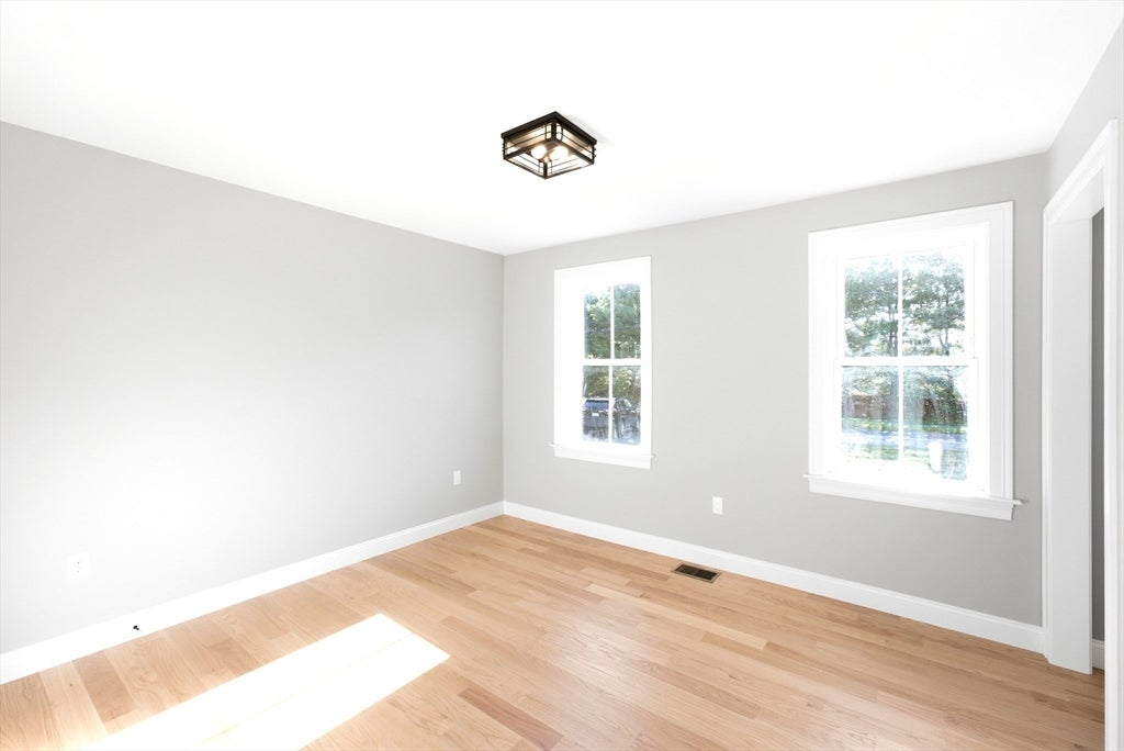 158 Plain St, Bridgewater, MA, 158 Plain St, Bridgewater, MA Photo #18