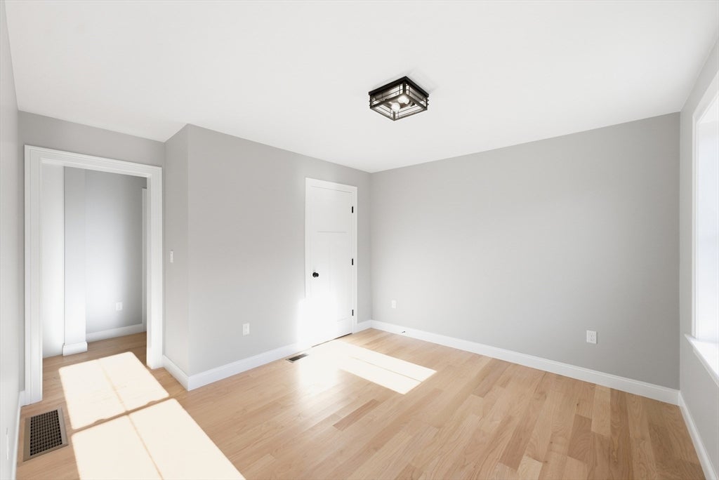 158 Plain St, Bridgewater, MA, 158 Plain St, Bridgewater, MA Photo #17