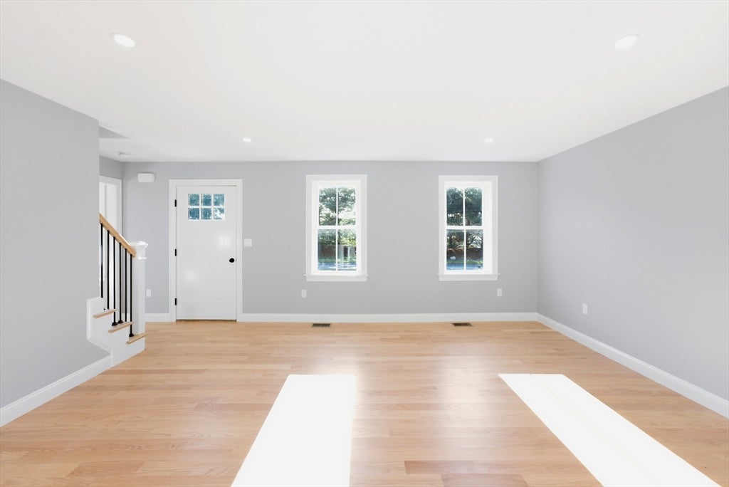 158 Plain St, Bridgewater, MA, 158 Plain St, Bridgewater, MA Photo #15