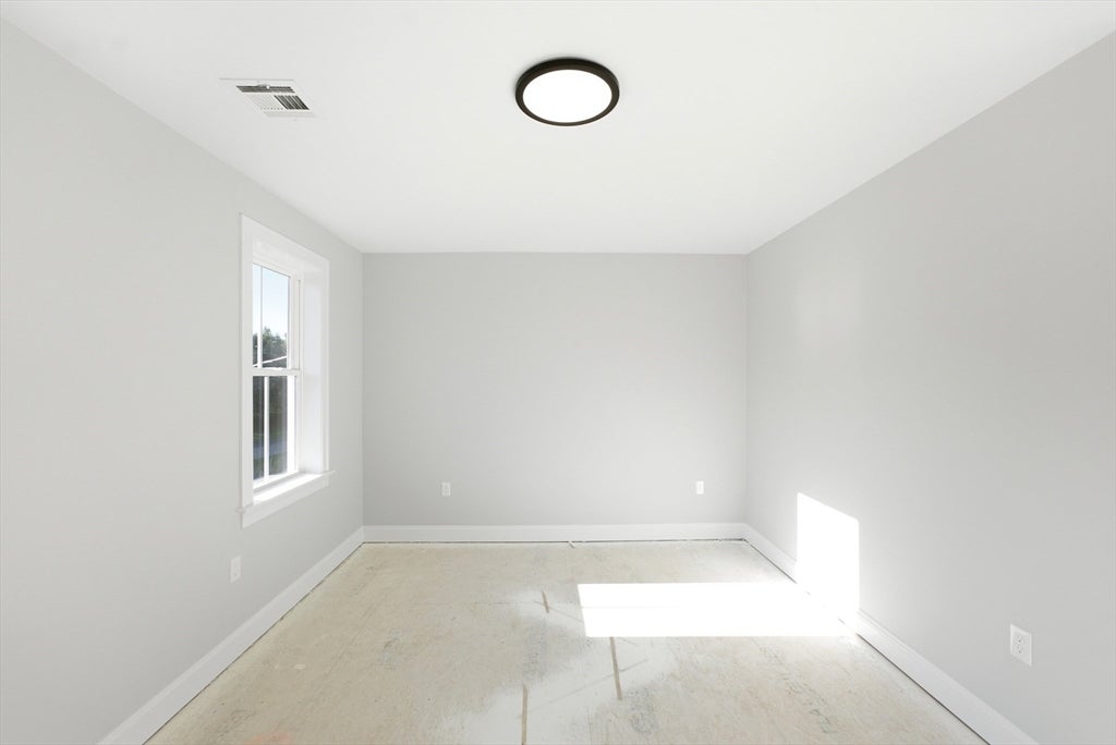 158 Plain St, Bridgewater, MA, 158 Plain St, Bridgewater, MA Photo #32