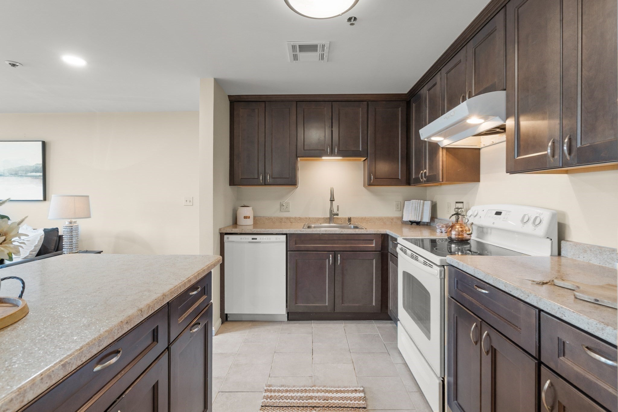 38 Dunham Road #204, Beverly, MA, 38 Dunham Road #204, Beverly, MA Photo #4