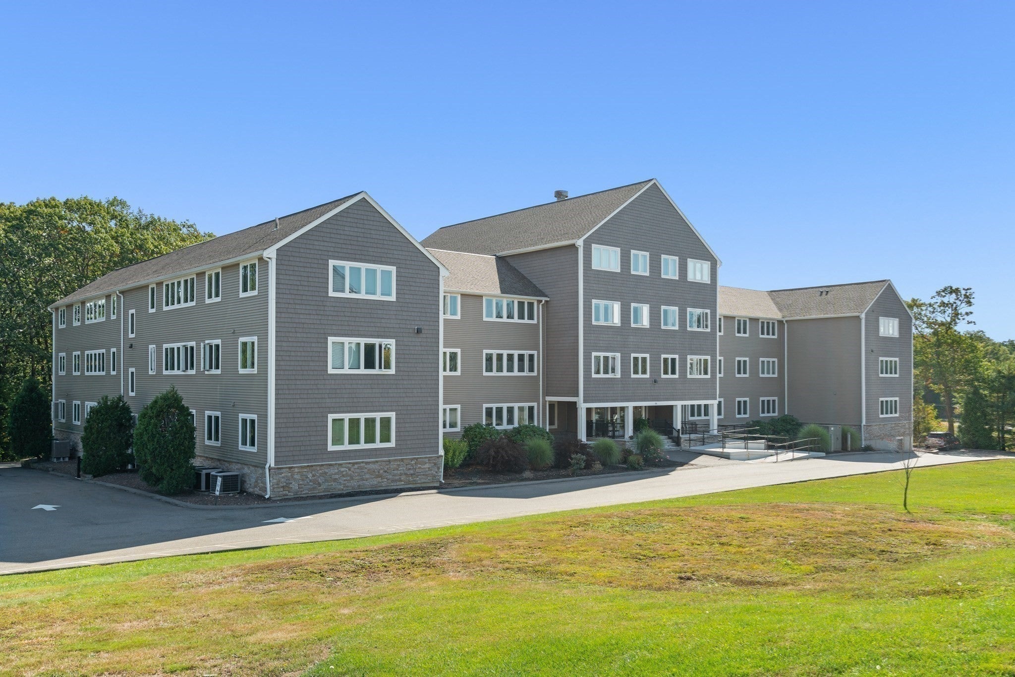 38 Dunham Road #204, Beverly, MA, 38 Dunham Road #204, Beverly, MA Photo #26
