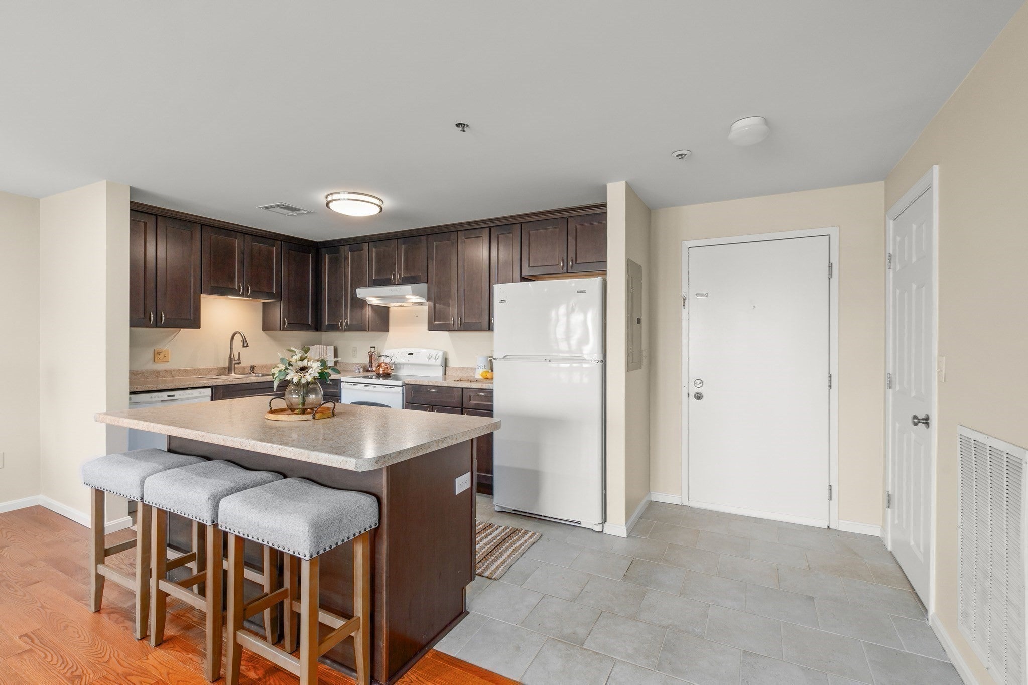 38 Dunham Road #204, Beverly, MA, 38 Dunham Road #204, Beverly, MA Photo #7