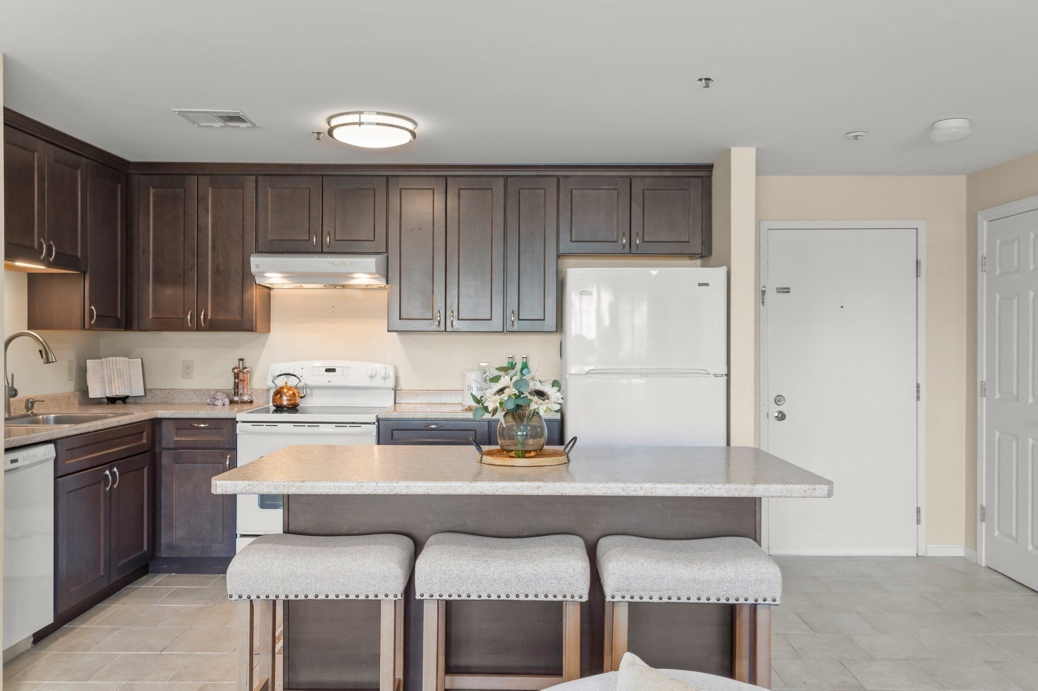 38 Dunham Road #204, Beverly, MA, 38 Dunham Road #204, Beverly, MA Photo #3