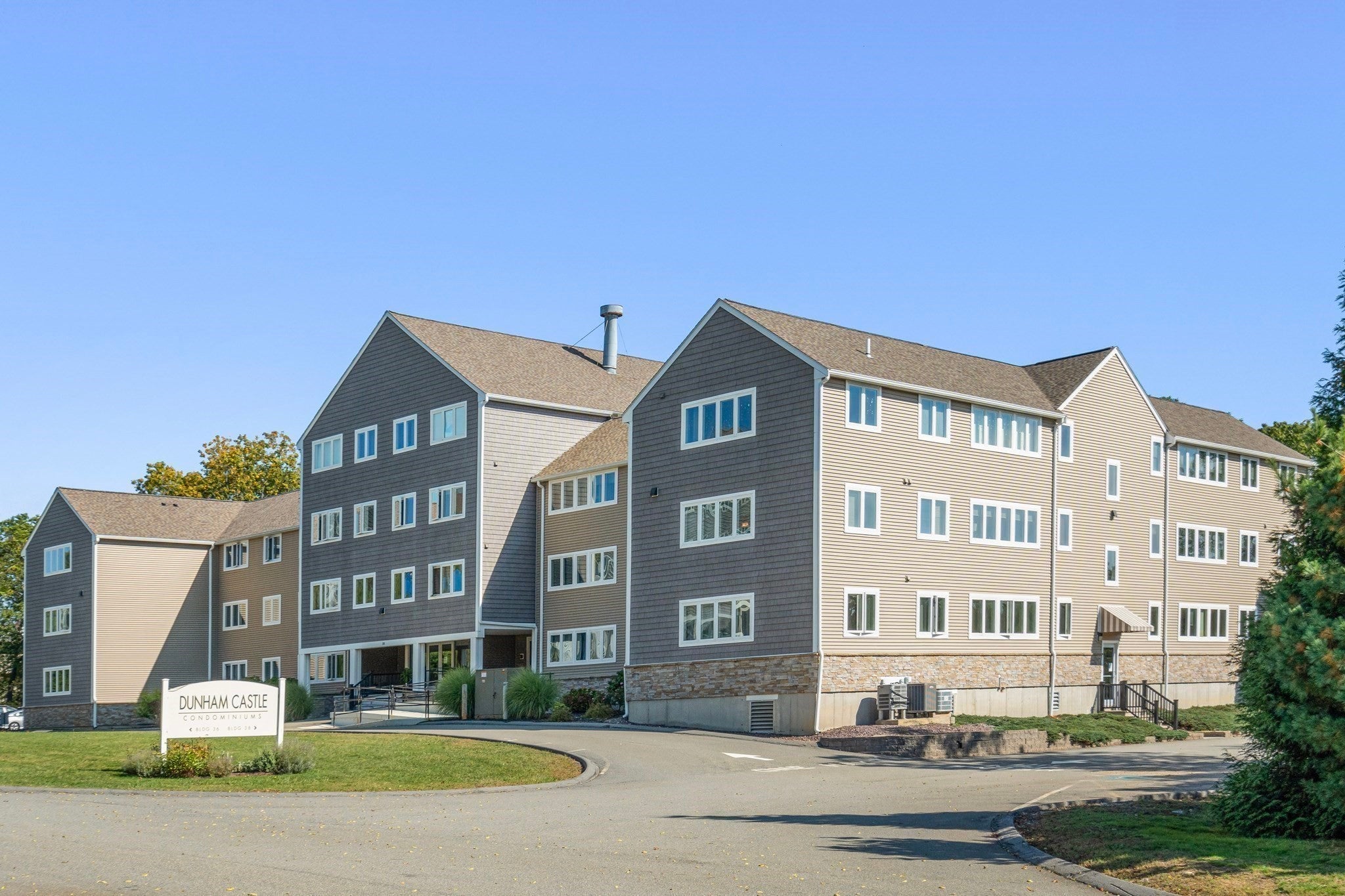 38 Dunham Road #204, Beverly, MA, 38 Dunham Road #204, Beverly, MA Photo #2