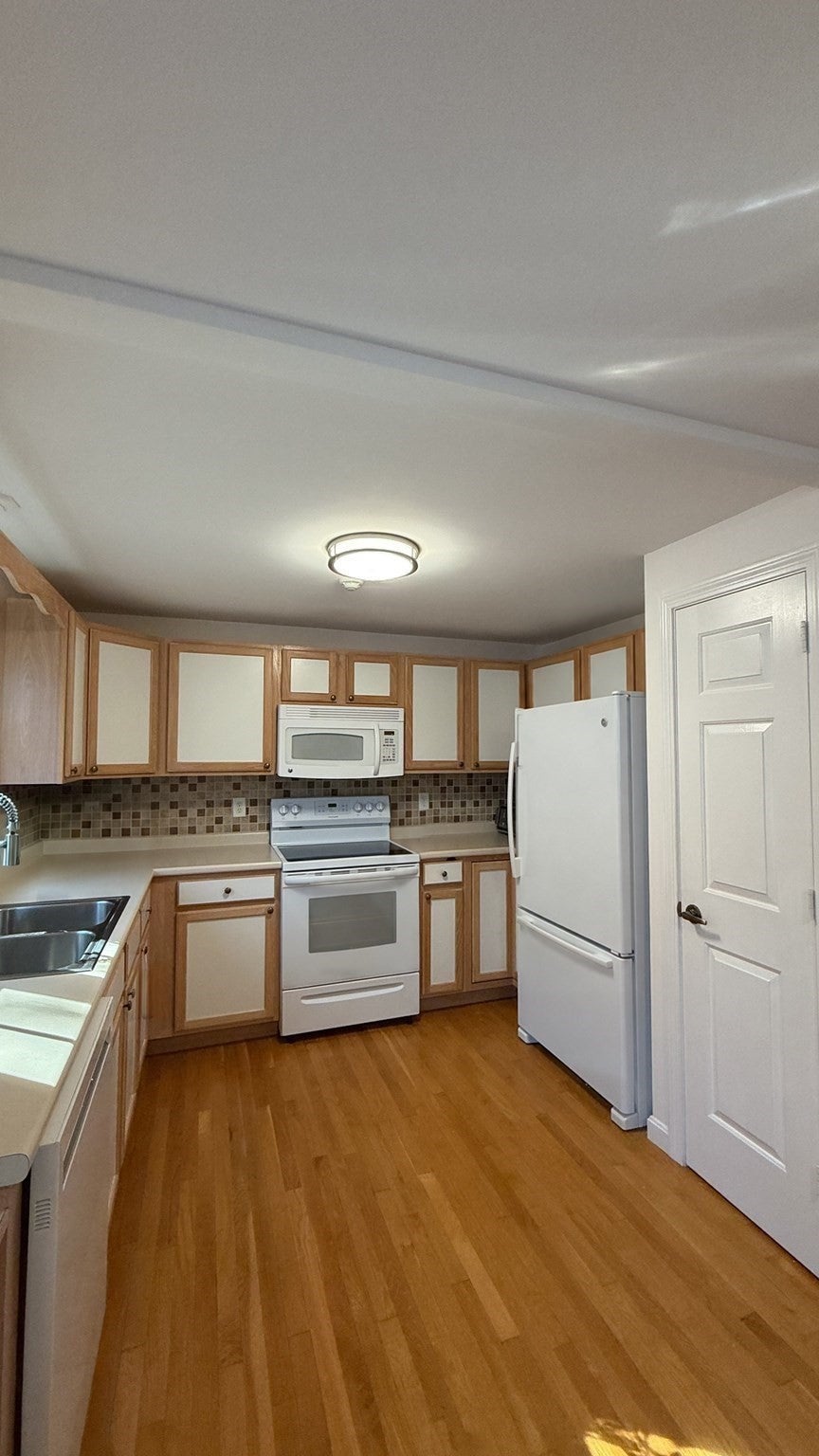 15 Rebecca Ln #15, Dracut, MA Photo #10