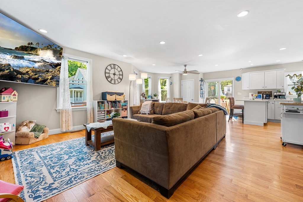 19 Laconia Ave