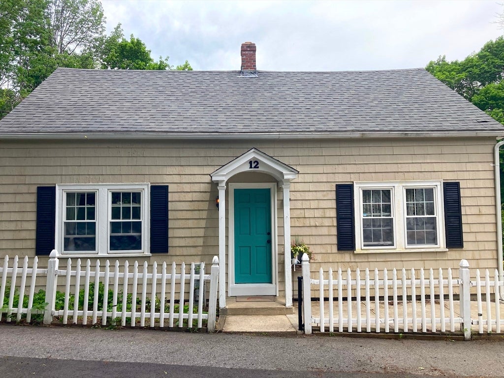 12 Denny Pl