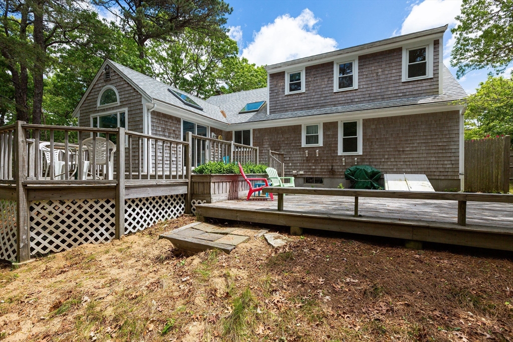 94 Pine View Dr