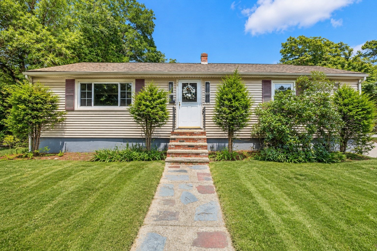 Photo of 113 Halley Rd, Lowell, MA