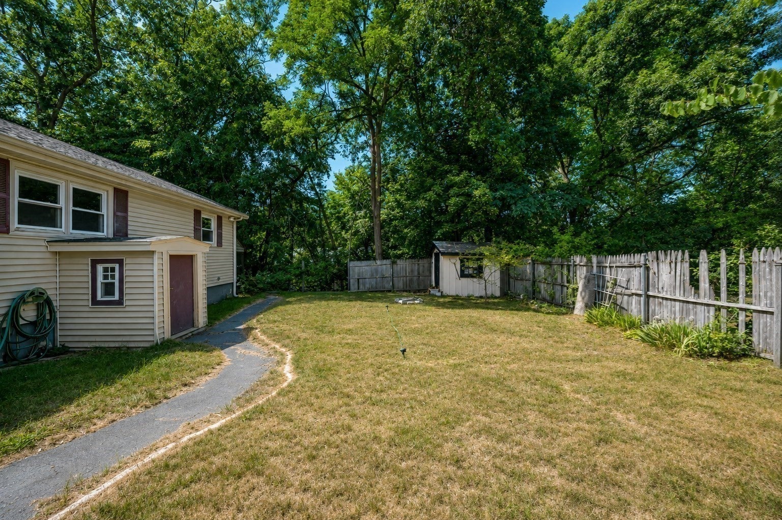 113 Halley Rd, Lowell, MA, 113 Halley Rd, Lowell, MA Photo #31