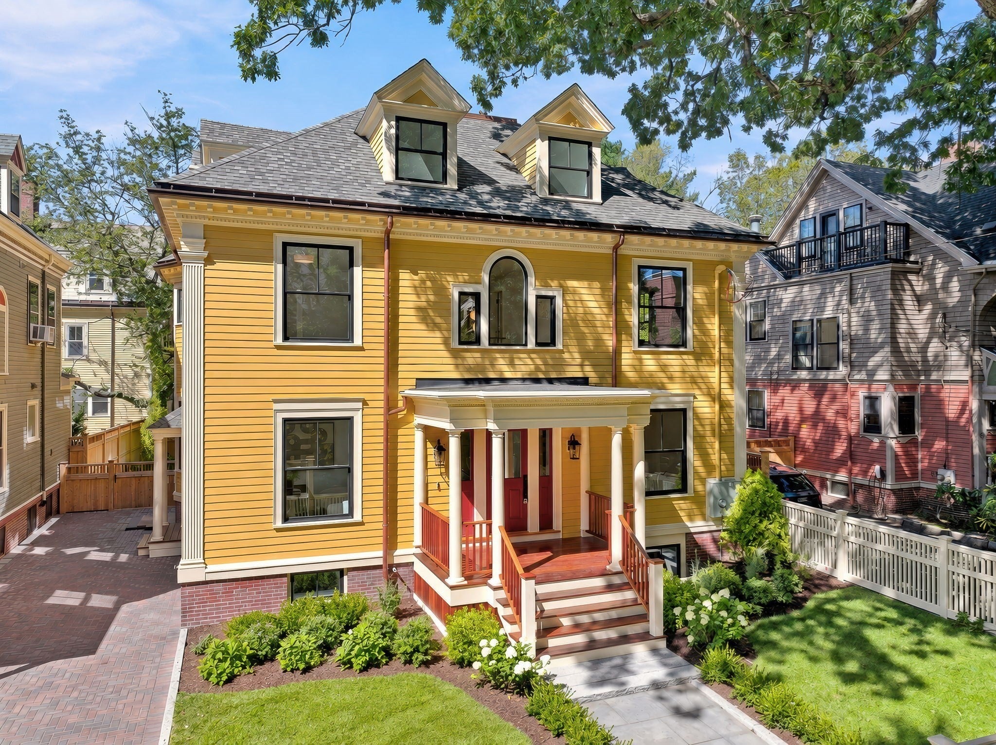 Photo of 65 Hammond Street, Cambridge, MA