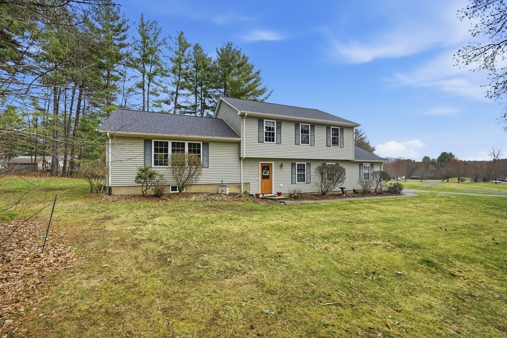 7 Hillside Meadows Dr