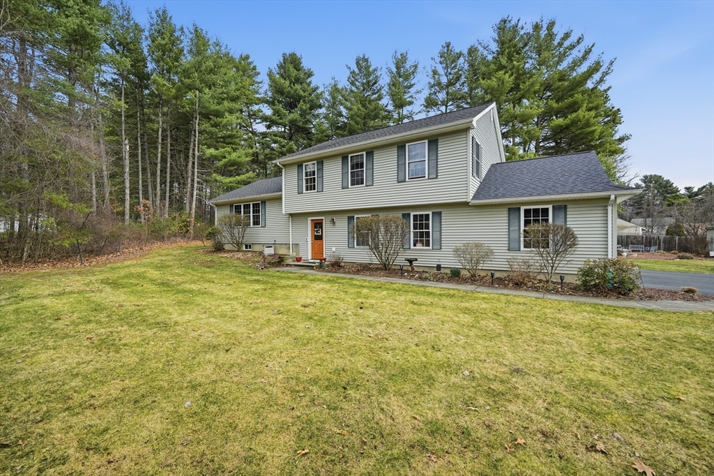 7 Hillside Meadows Dr