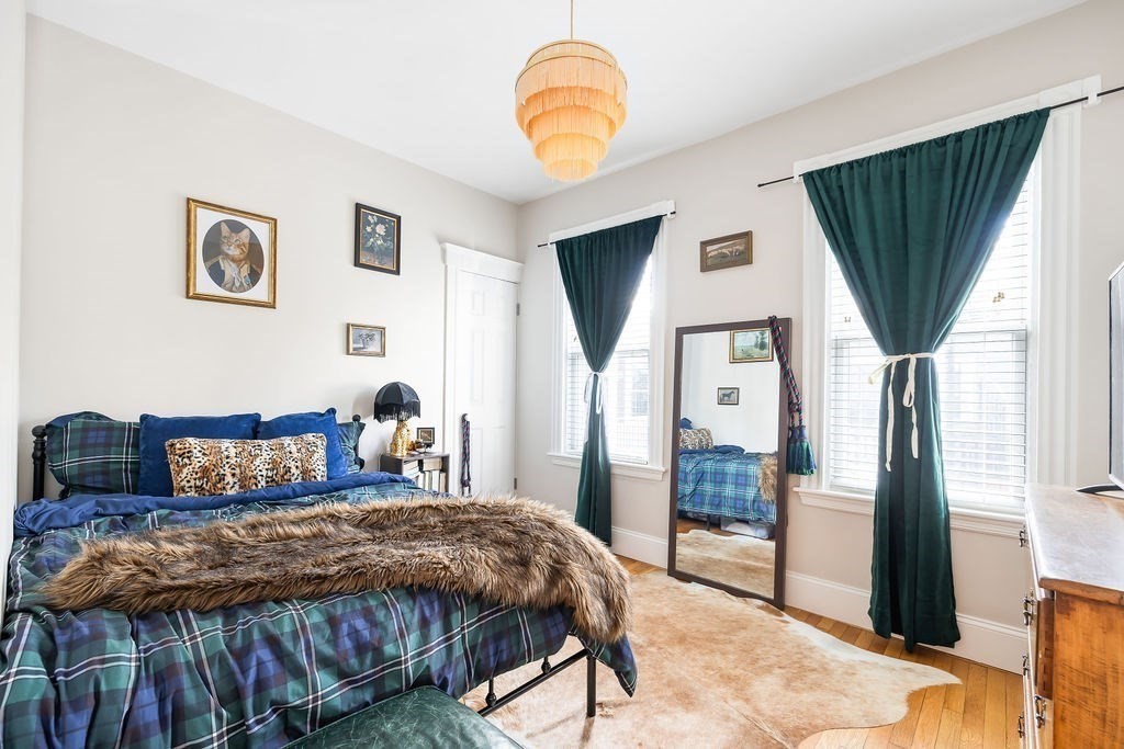 Boston, Massachusetts 02127, United States, 2 Bedrooms Bedrooms, ,2 BathroomsBathrooms,Residential,Contingent,212173