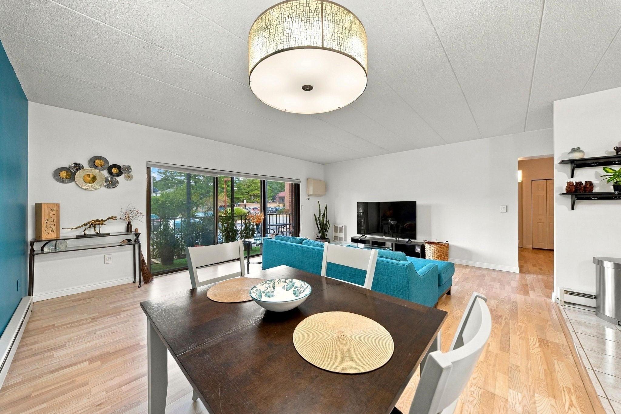 235 Wintrop St 1102