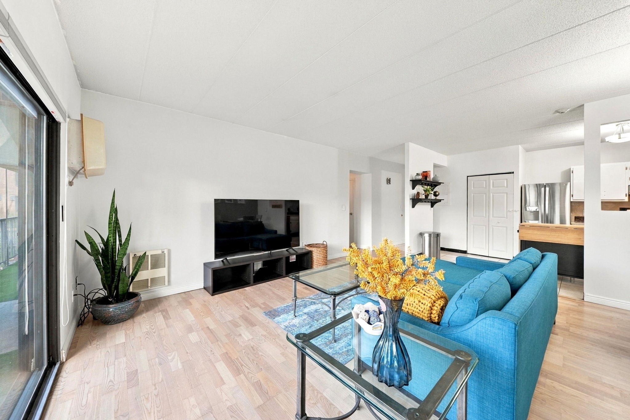 235 Wintrop St 1102
