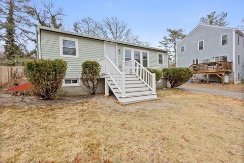 99 Lake Ave Wareham MA 02538