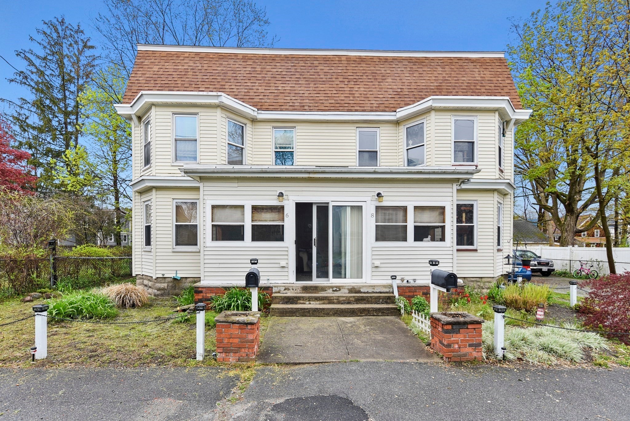 Photo of 8 Fletcher St, Ayer, MA