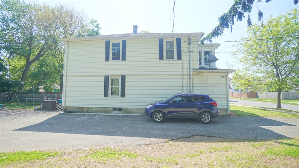 92 Walter St