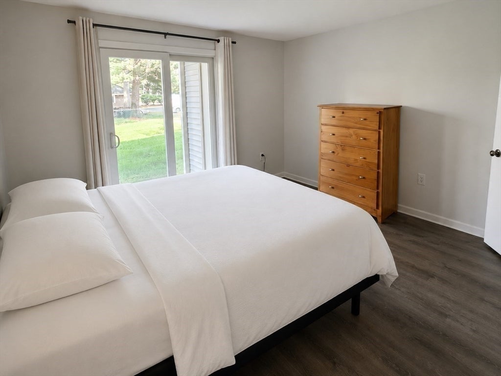 14 Walden Dr 4