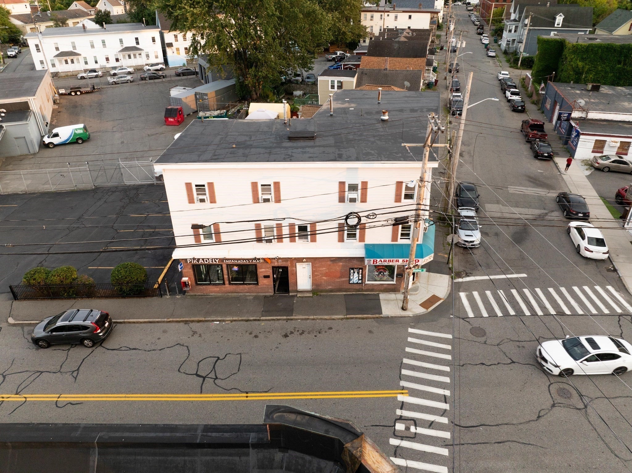 52 Willie Street, Lowell, MA Photo #4