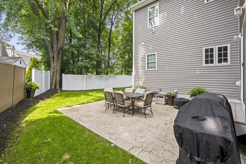 157 Brooks St
