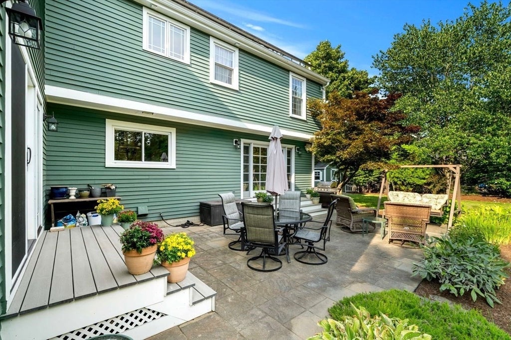 156 Harrington Ave