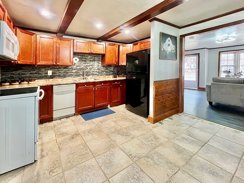 227 Colonel Bell Dr 227