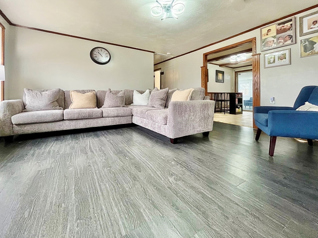 227 Colonel Bell Dr 227
