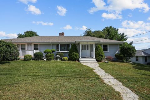 138 Bourn Ave, Somerset, MA 02726 - MLS#: 73323577